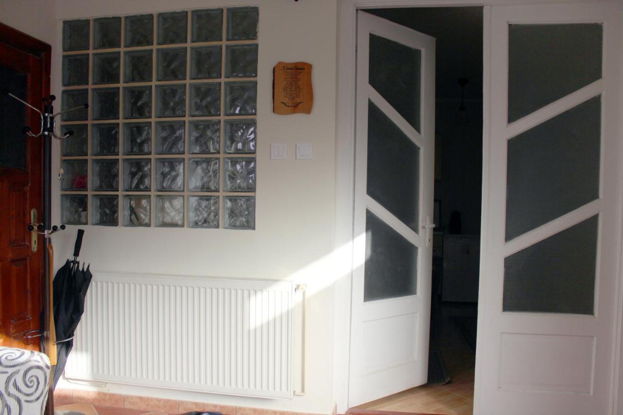 Elizabet Home Apartman Oradea Exteriör bild